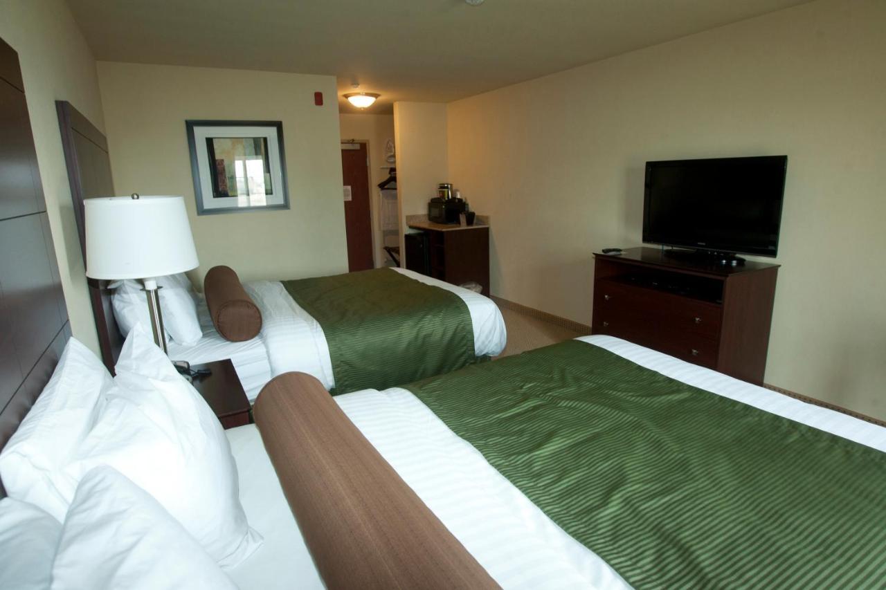 Cobblestone Inn & Suites - Carrington Bagian luar foto