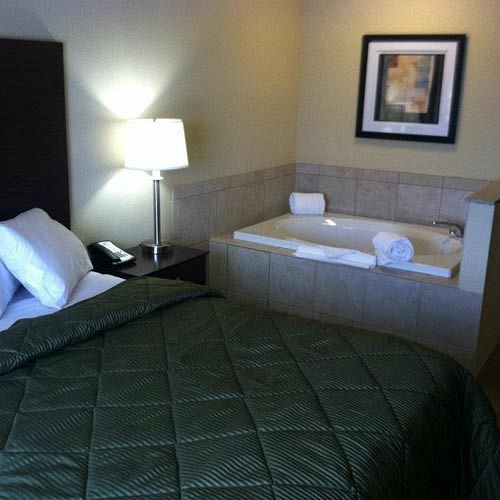Cobblestone Inn & Suites - Carrington Bagian luar foto