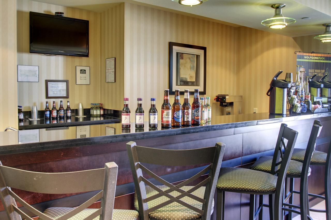 Cobblestone Inn & Suites - Carrington Bagian luar foto