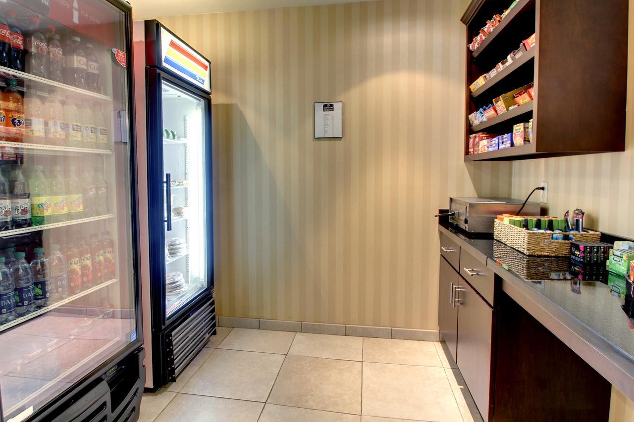 Cobblestone Inn & Suites - Carrington Bagian luar foto