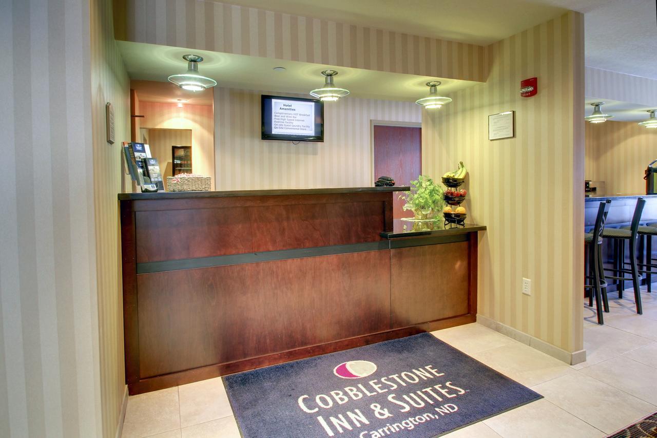 Cobblestone Inn & Suites - Carrington Bagian luar foto
